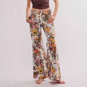 Wrangler Wanderer 622 printed high rise jeans, new